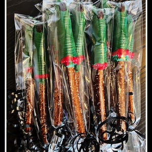 24 Witch Finger Chocolate Pretzels: Halloween Party Favors